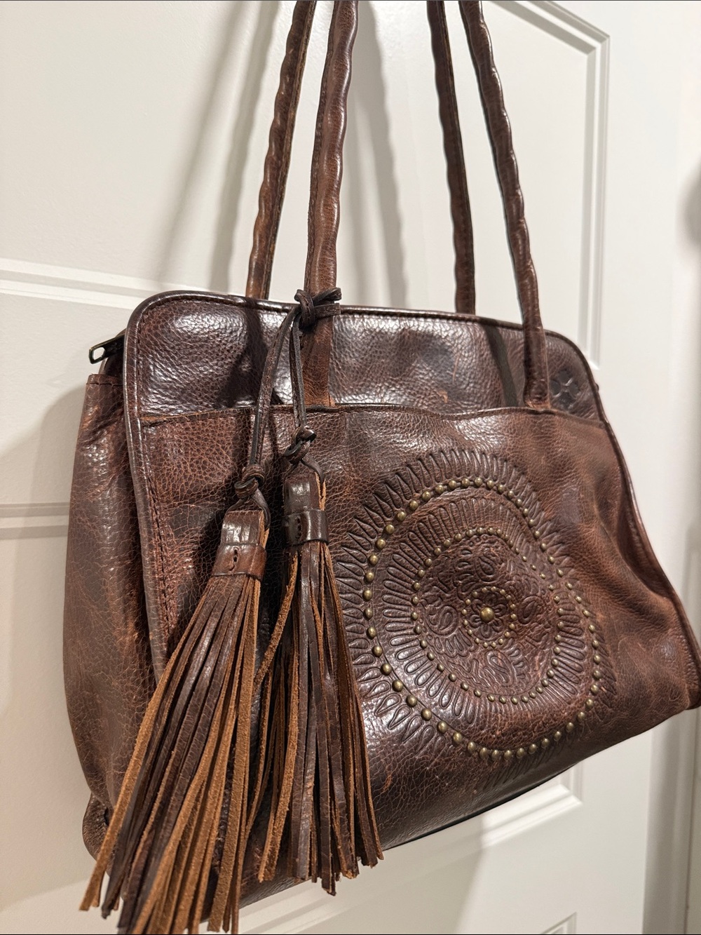 Patricia Nash Brown Leather Shoulder Bag with Tassel & Medallion - Picture 3 of 13